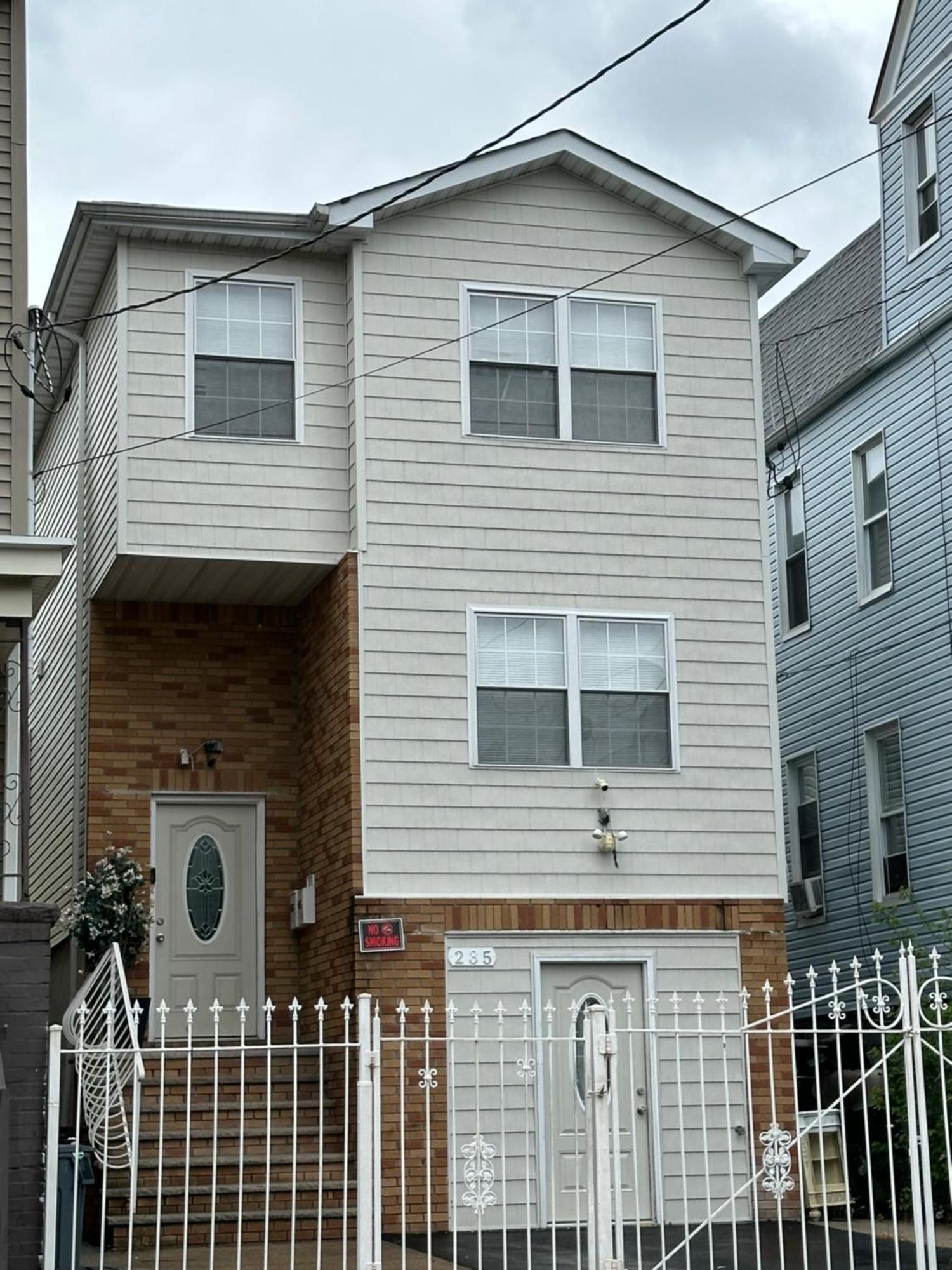 Fidelia Crystal Room, Queen Bed Minutes From Newark Liberty International Airport And Newark Penn Station Irvington Exteriör bild